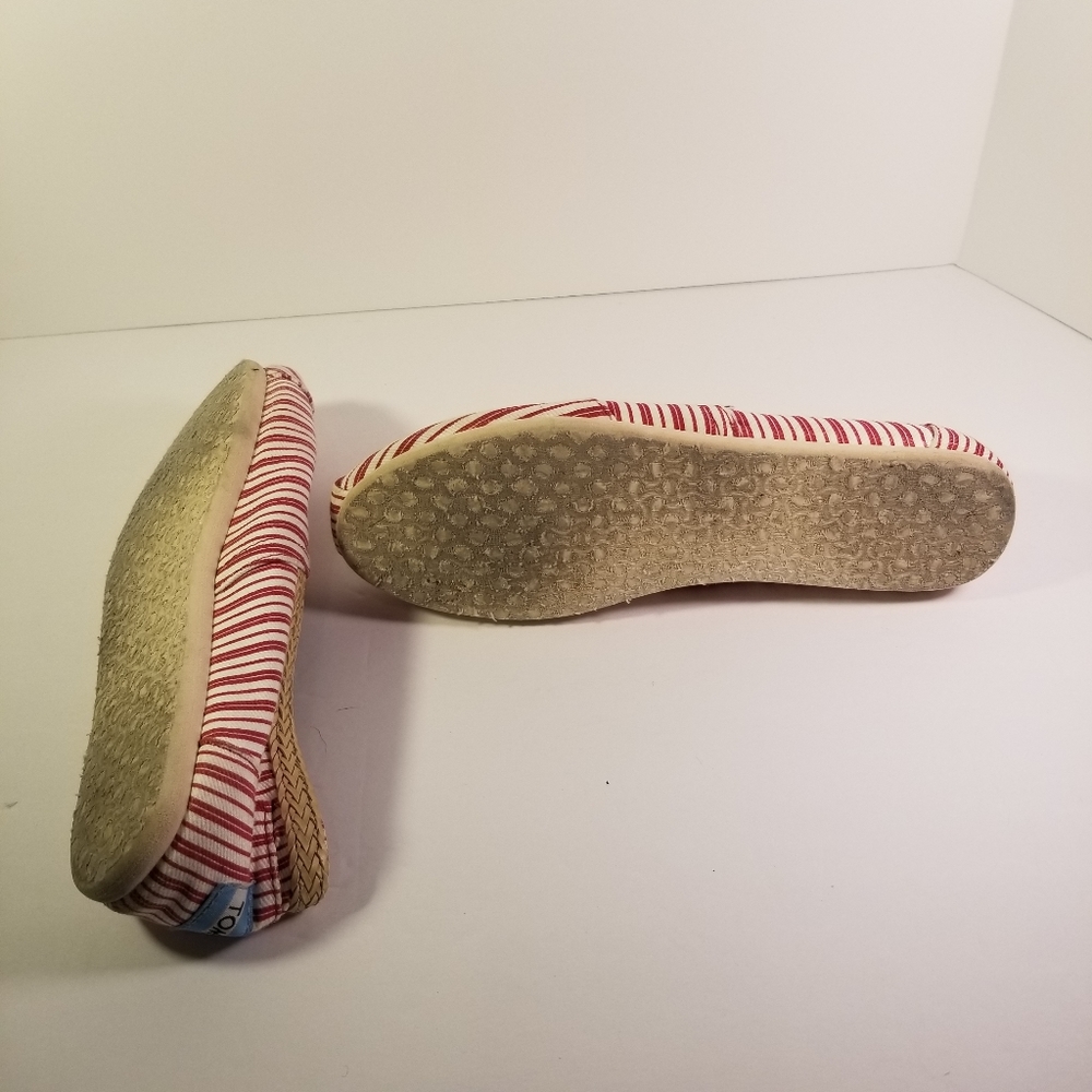Toms Slip On Flats Striped 7.5 Women's Red White - Picture 7 of 8